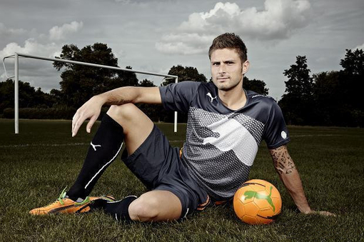 利物浦萨拉赫末节进球锁定胜利（萨拉赫末节建功，助利物浦锁定胜局）