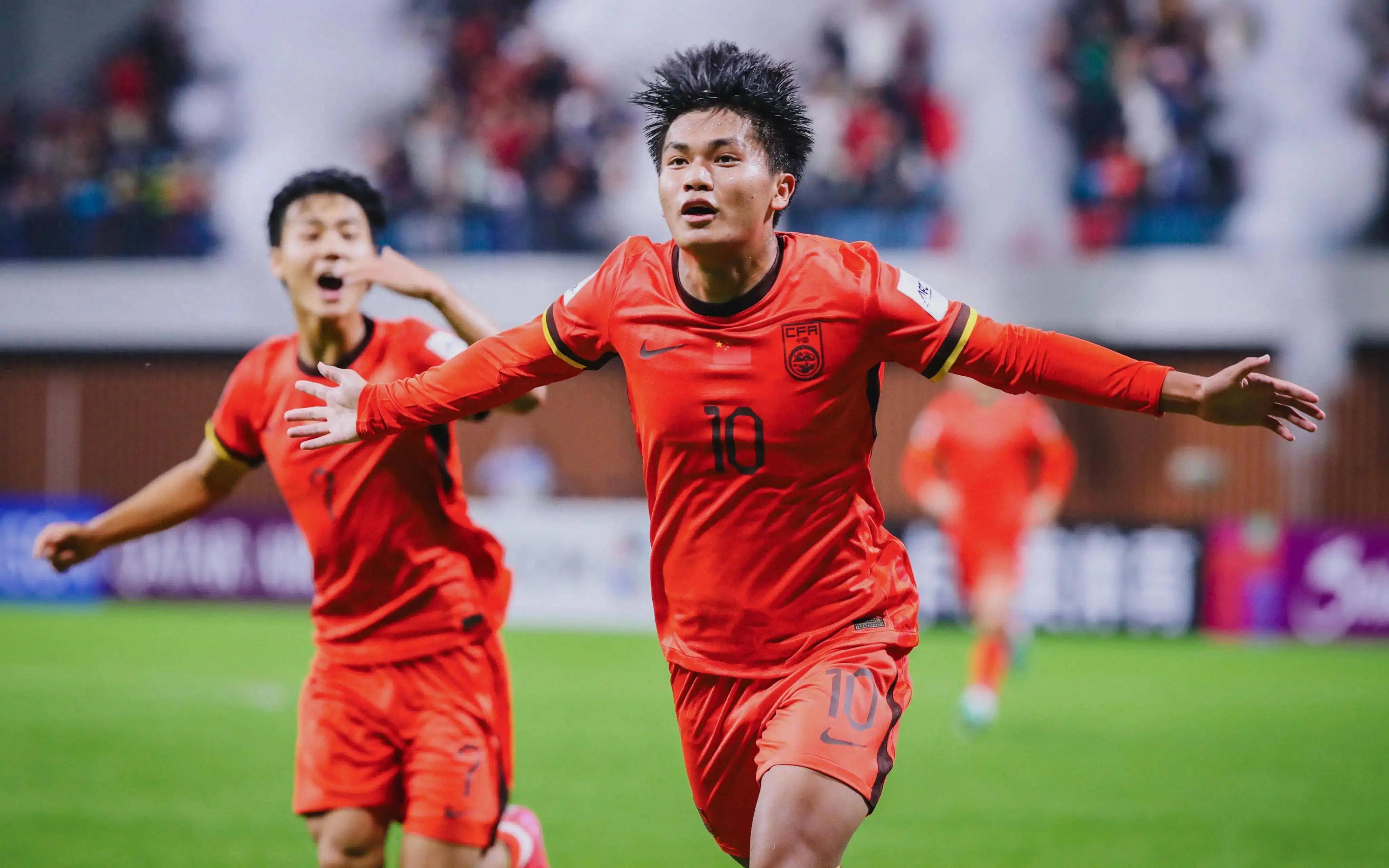 NBA：独行侠轻取公牛 东契奇收获准三双（NBA战报：独行侠轻松击败公牛，东契奇砍下准三双）