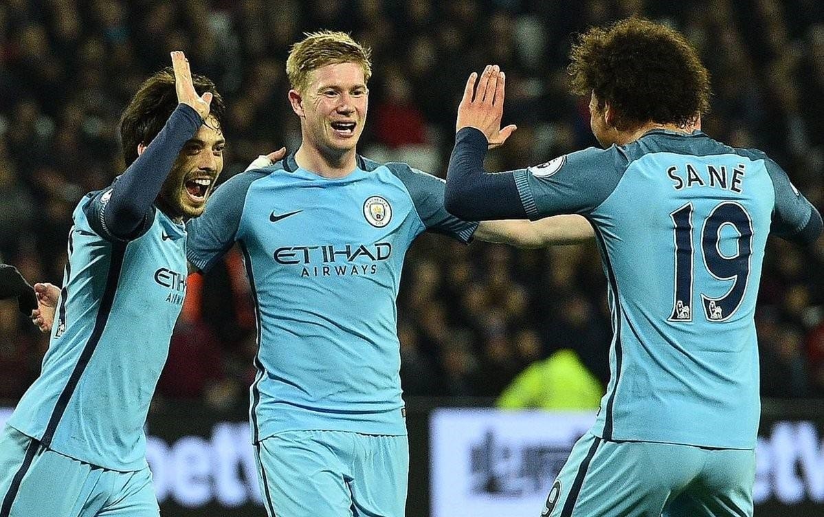 萨拉维亚：恩里克打造球队的方式非常出色，他尊重每一位球员（萨拉维亚盛赞恩里克：建队方式出众，尊重每位球员）