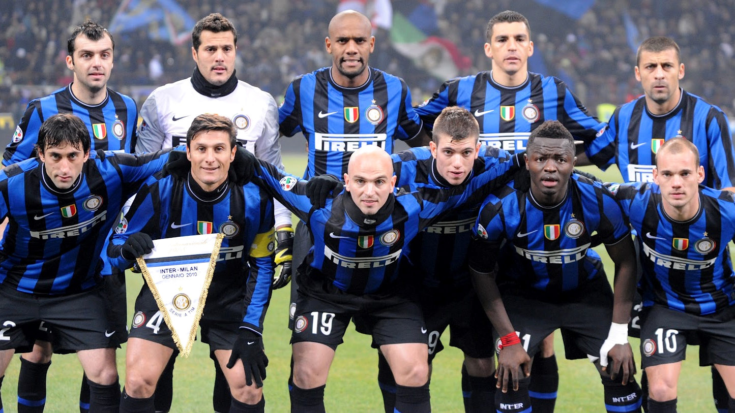 球迷举横幅感谢队长（球迷打出横幅致谢队长）