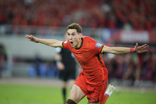 布朗：球队在二三节没发挥应有水准，绿军替补阵容产生大影响（布朗：球队二三节表现不达标，绿军替补成关键因素）