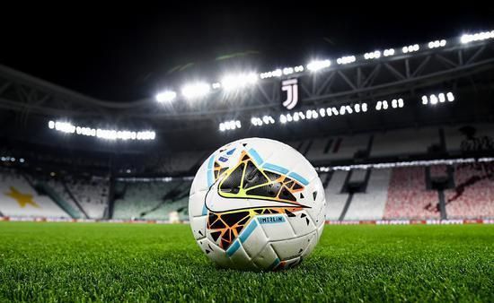 看看这些孩子踢球有没有西班牙味。 留洋联队VS萨瓦德尔友谊赛（少年们踢得像西班牙吗？留洋联队对阵萨瓦德尔友谊赛）