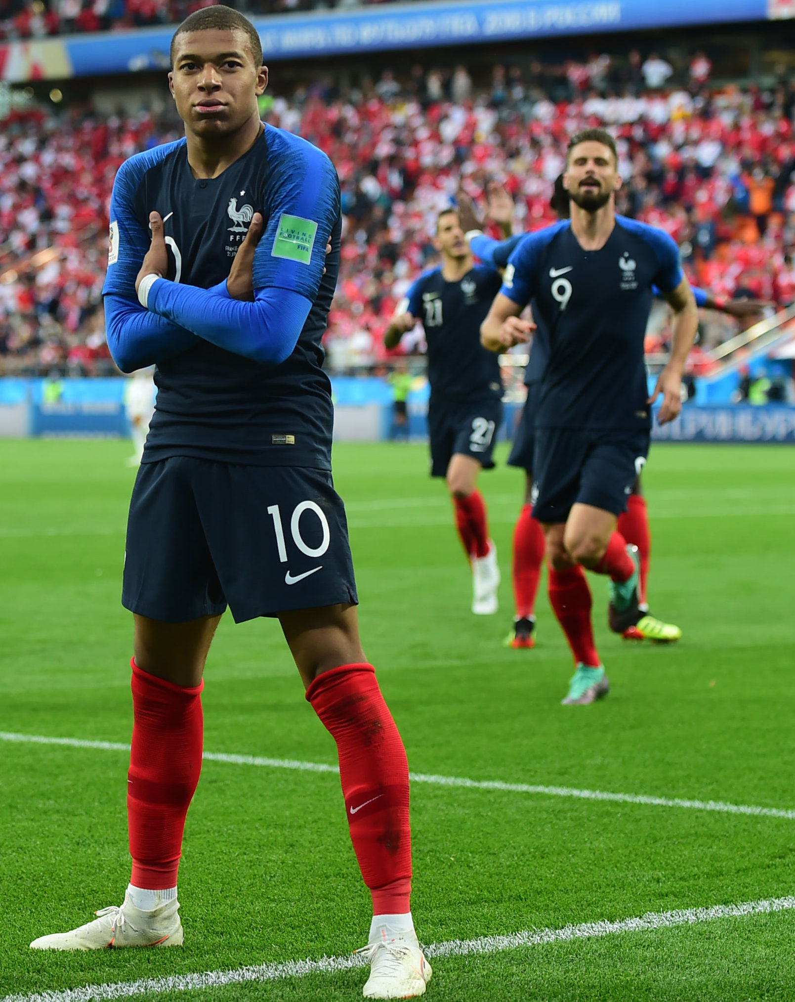 对身材的批评？马塞洛：我一直是这样的体型，还赢得了冠军（回应身材质疑，马塞洛：我一直这身材，也照样夺冠）