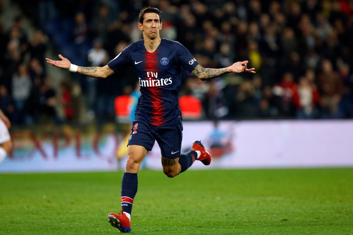 2026年美加墨世界杯扩军至48队，小组赛规则革新，淘汰赛对阵更复杂，传统强队与新势力激烈竞争。（2026美加墨世界杯扩军至48队：小组赛改制、淘汰赛更复杂，豪强与新势力激战升级）